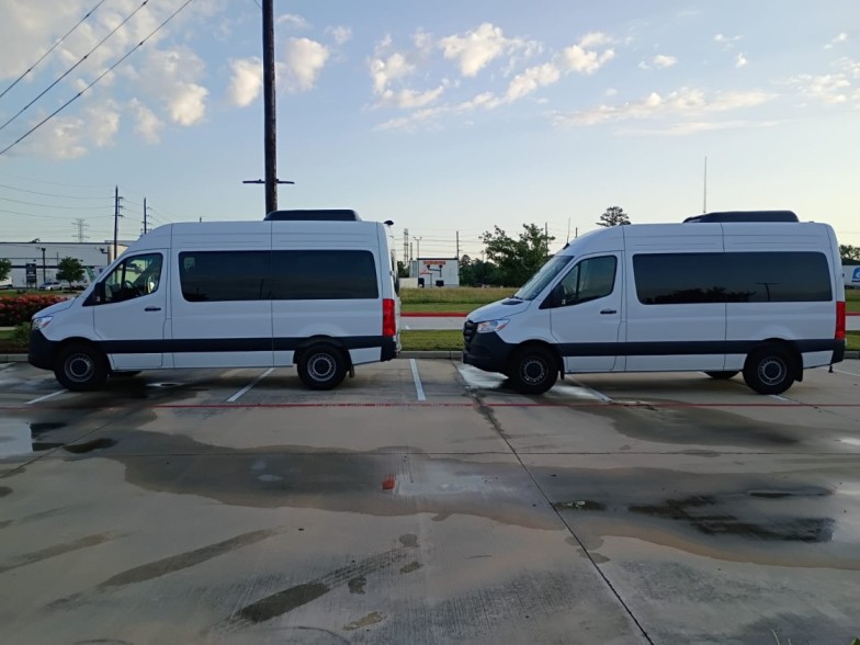 private airport shuttle
